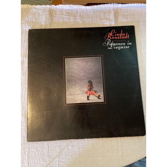 Linda Ronstadt Prisoner In Disguise 33RPM Asylum Records 1975 - Picture 1 of 15